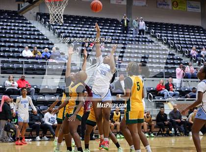Thumbnail 2 in Wylie East vs. DeSoto (UIL 6A DII Area Playoff) photogallery.