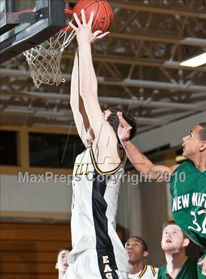 Thumbnail 3 in New Milford at Trumbull  (CIAC Class LL 1st Round) photogallery.