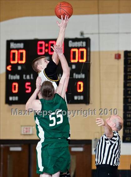Thumbnail 3 in New Milford at Trumbull  (CIAC Class LL 1st Round) photogallery.