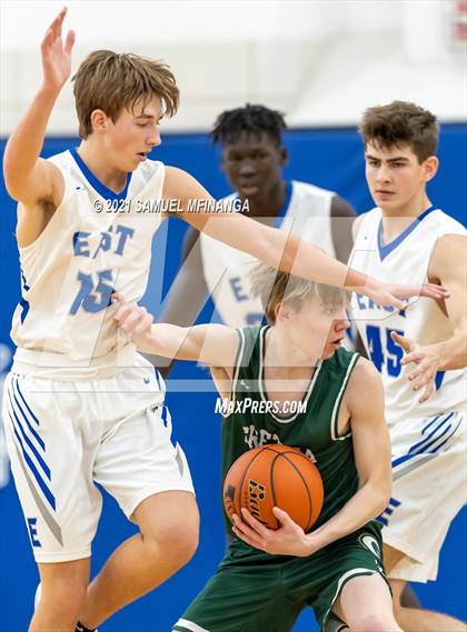 Thumbnail 2 in Gretna @ Lincoln East photogallery.