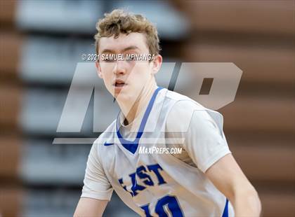 Thumbnail 3 in Gretna @ Lincoln East photogallery.