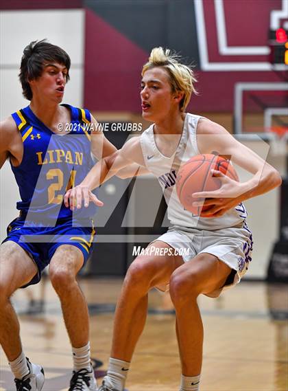 Thumbnail 3 in Lipan vs Douglass (Tenaha Holiday Hoops Classic) photogallery.