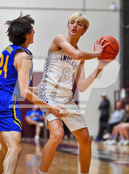 Thumbnail 1 in Lipan vs Douglass (Tenaha Holiday Hoops Classic) photogallery.