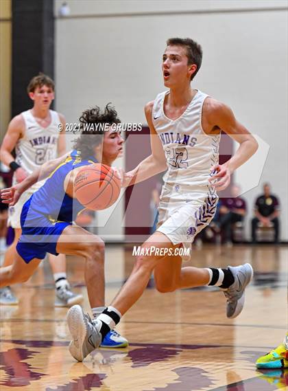 Thumbnail 1 in Lipan vs Douglass (Tenaha Holiday Hoops Classic) photogallery.