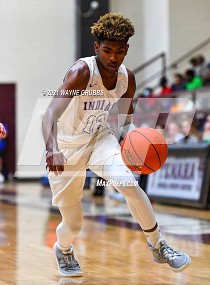 Thumbnail 1 in Lipan vs Douglass (Tenaha Holiday Hoops Classic) photogallery.