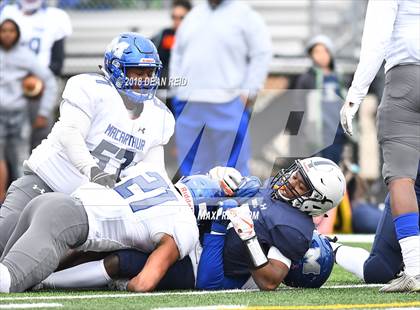 Thumbnail 3 in MacArthur @ Hillcrest (IHSA Class 5A 2nd Round Playoff) photogallery.