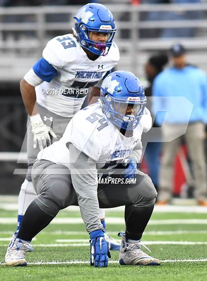 Thumbnail 2 in MacArthur @ Hillcrest (IHSA Class 5A 2nd Round Playoff) photogallery.