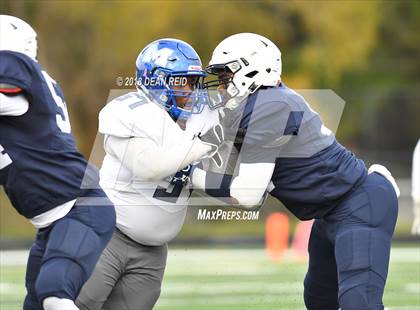 Thumbnail 2 in MacArthur @ Hillcrest (IHSA Class 5A 2nd Round Playoff) photogallery.