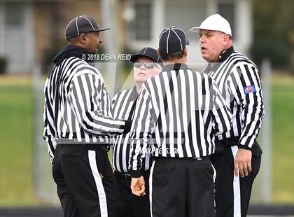 Thumbnail 2 in MacArthur @ Hillcrest (IHSA Class 5A 2nd Round Playoff) photogallery.