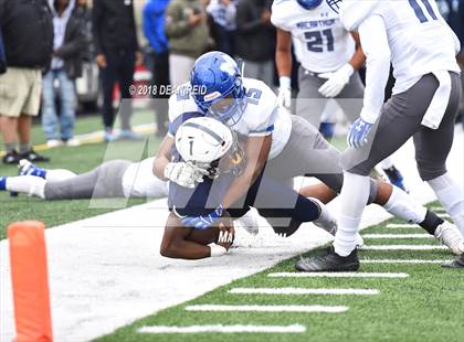 Thumbnail 1 in MacArthur @ Hillcrest (IHSA Class 5A 2nd Round Playoff) photogallery.