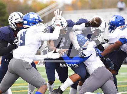 Thumbnail 1 in MacArthur @ Hillcrest (IHSA Class 5A 2nd Round Playoff) photogallery.