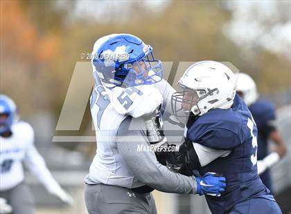 Thumbnail 2 in MacArthur @ Hillcrest (IHSA Class 5A 2nd Round Playoff) photogallery.