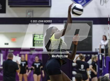 Thumbnail 2 in Fort Wayne Snider vs Leo (Leo Invite) photogallery.