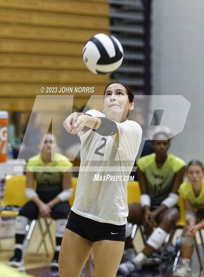 Thumbnail 1 in Fort Wayne Snider vs Leo (Leo Invite) photogallery.