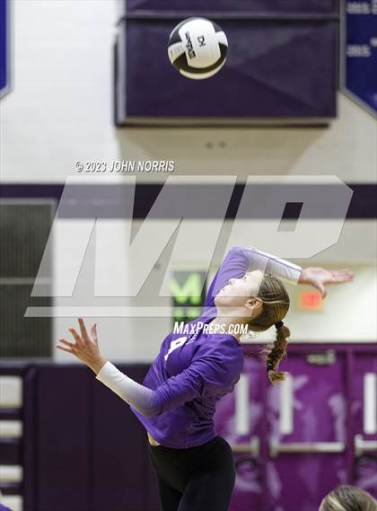 Thumbnail 1 in Fort Wayne Snider vs Leo (Leo Invite) photogallery.