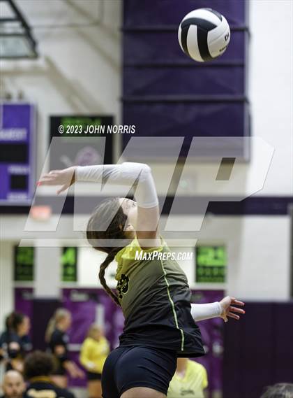 Thumbnail 3 in Fort Wayne Snider vs Leo (Leo Invite) photogallery.