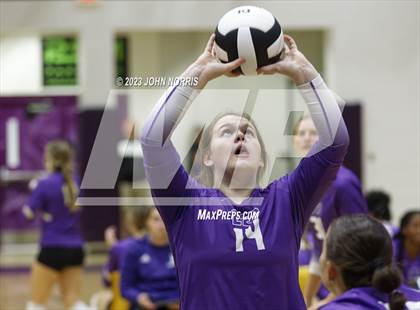 Thumbnail 2 in Fort Wayne Snider vs Leo (Leo Invite) photogallery.