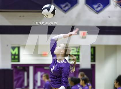 Thumbnail 1 in Fort Wayne Snider vs Leo (Leo Invite) photogallery.