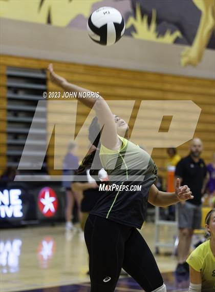Thumbnail 2 in Fort Wayne Snider vs Leo (Leo Invite) photogallery.