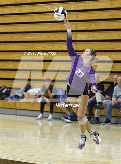 Thumbnail 1 in Fort Wayne Snider vs Leo (Leo Invite) photogallery.