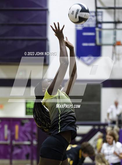 Thumbnail 1 in Fort Wayne Snider vs Leo (Leo Invite) photogallery.