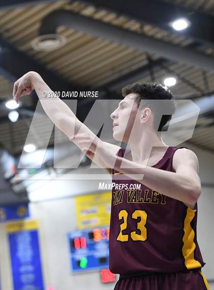 Thumbnail 2 in Simi Valley @ Quartz Hill (CIF SS 1st Round Playoff) photogallery.