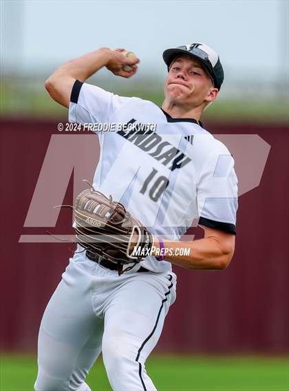 Thumbnail 3 in Sam Rayburn vs. Lindsay (UIL 2A Area Playoff) photogallery.