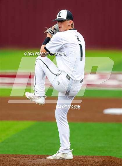 Thumbnail 2 in Sam Rayburn vs. Lindsay (UIL 2A Area Playoff) photogallery.