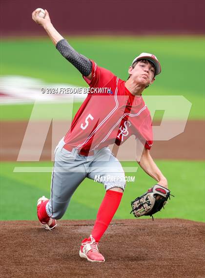 Thumbnail 3 in Sam Rayburn vs. Lindsay (UIL 2A Area Playoff) photogallery.