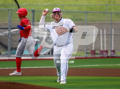 Thumbnail 1 in Sam Rayburn vs. Lindsay (UIL 2A Area Playoff) photogallery.