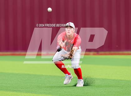Thumbnail 1 in Sam Rayburn vs. Lindsay (UIL 2A Area Playoff) photogallery.