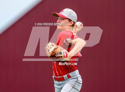 Thumbnail 2 in Sam Rayburn vs. Lindsay (UIL 2A Area Playoff) photogallery.