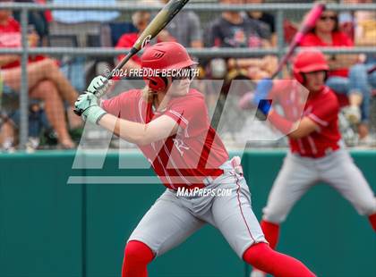 Thumbnail 1 in Sam Rayburn vs. Lindsay (UIL 2A Area Playoff) photogallery.