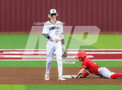 Thumbnail 1 in Sam Rayburn vs. Lindsay (UIL 2A Area Playoff) photogallery.