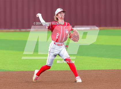 Thumbnail 2 in Sam Rayburn vs. Lindsay (UIL 2A Area Playoff) photogallery.