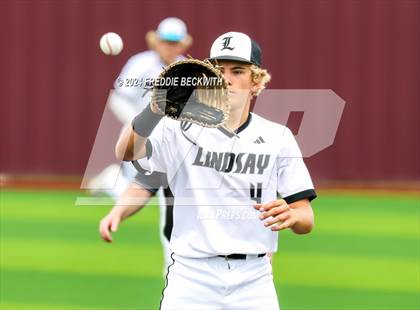 Thumbnail 3 in Sam Rayburn vs. Lindsay (UIL 2A Area Playoff) photogallery.