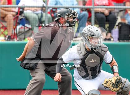 Thumbnail 2 in Sam Rayburn vs. Lindsay (UIL 2A Area Playoff) photogallery.