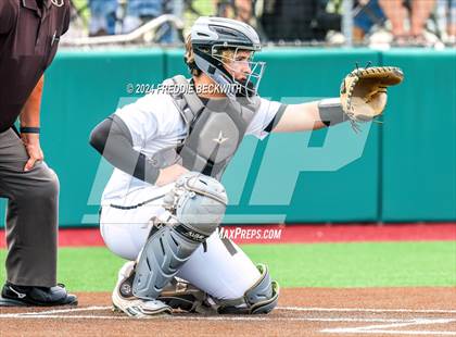 Thumbnail 3 in Sam Rayburn vs. Lindsay (UIL 2A Area Playoff) photogallery.