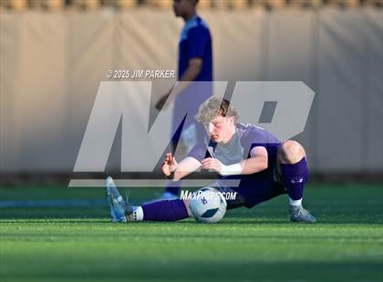 Thumbnail 3 in Alief Elsik vs. Klein Cain (UIL 6A Soccer Division I Final) photogallery.