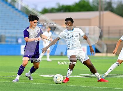 Thumbnail 2 in Alief Elsik vs. Klein Cain (UIL 6A Soccer Division I Final) photogallery.