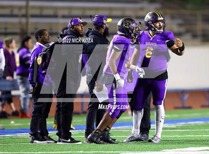 Thumbnail 3 in Lynwood vs. Gladstone (CIF SS Playoffs D14) photogallery.