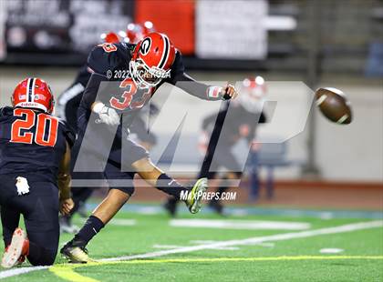 Thumbnail 2 in Lynwood vs. Gladstone (CIF SS Playoffs D14) photogallery.