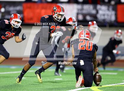 Thumbnail 3 in Lynwood vs. Gladstone (CIF SS Playoffs D14) photogallery.