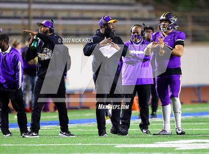 Thumbnail 1 in Lynwood vs. Gladstone (CIF SS Playoffs D14) photogallery.