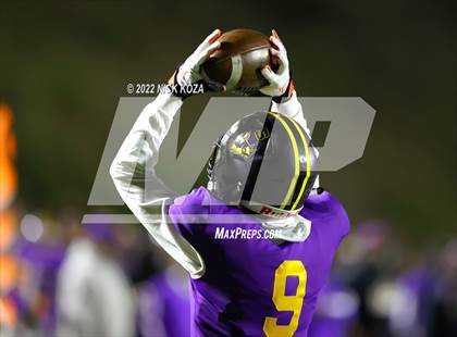 Thumbnail 2 in Lynwood vs. Gladstone (CIF SS Playoffs D14) photogallery.