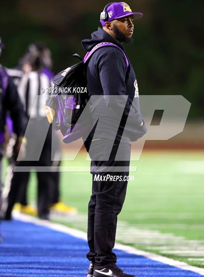 Thumbnail 3 in Lynwood vs. Gladstone (CIF SS Playoffs D14) photogallery.