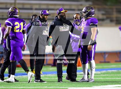 Thumbnail 1 in Lynwood vs. Gladstone (CIF SS Playoffs D14) photogallery.