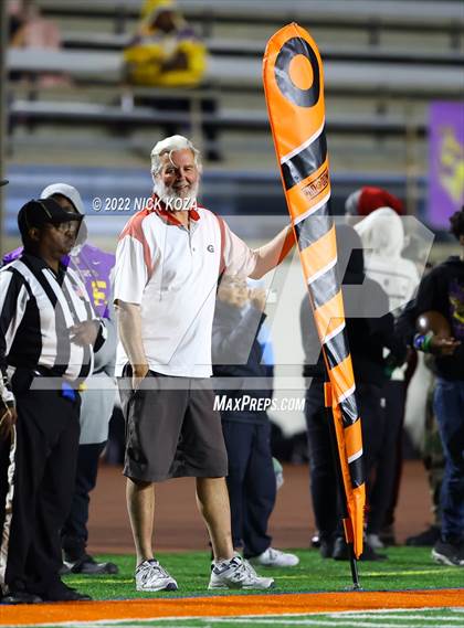 Thumbnail 2 in Lynwood vs. Gladstone (CIF SS Playoffs D14) photogallery.