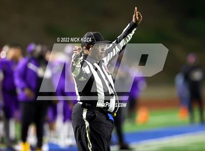 Thumbnail 1 in Lynwood vs. Gladstone (CIF SS Playoffs D14) photogallery.