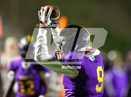 Thumbnail 3 in Lynwood vs. Gladstone (CIF SS Playoffs D14) photogallery.